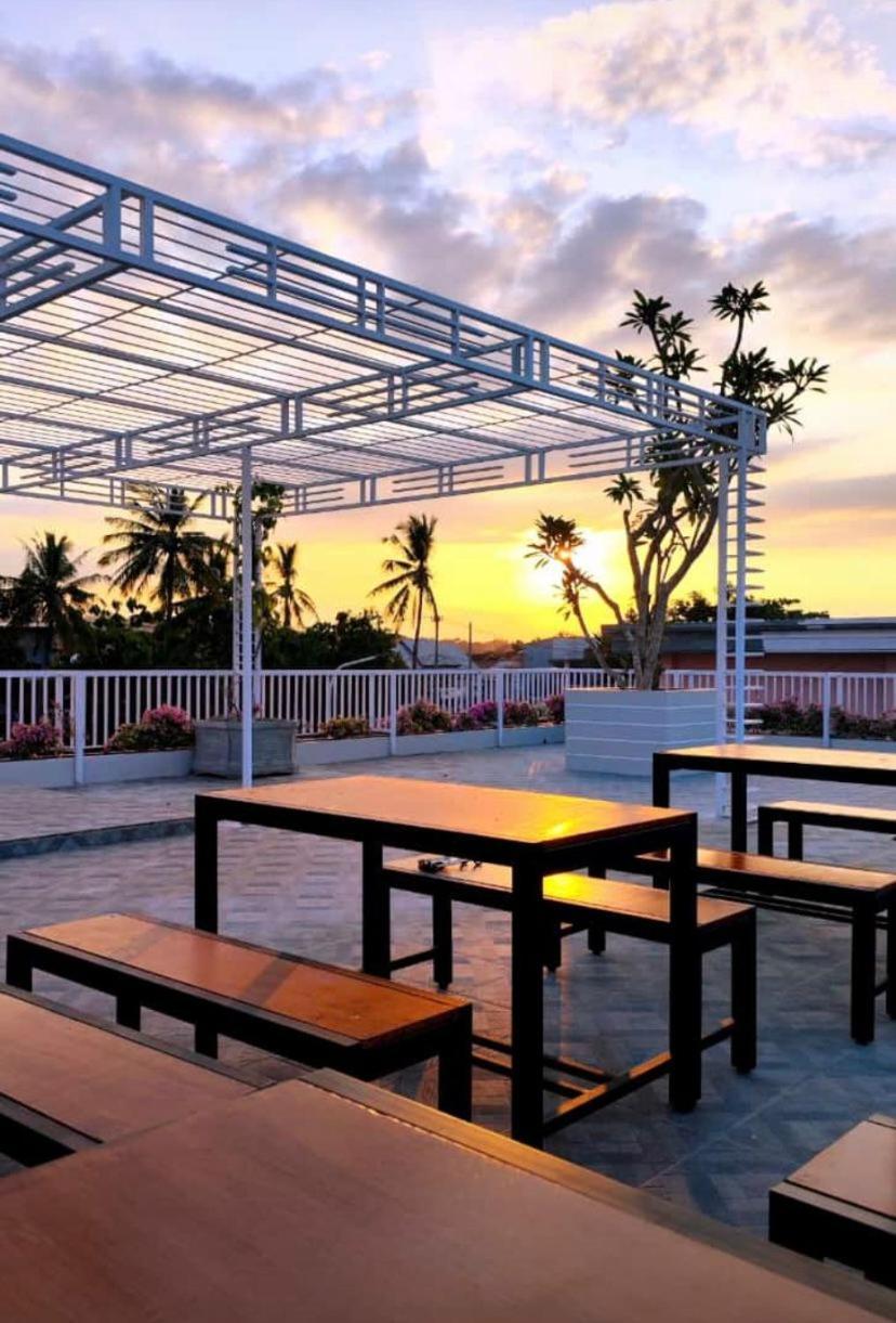 Nio Garden Hotel Sumbawa Экстерьер фото